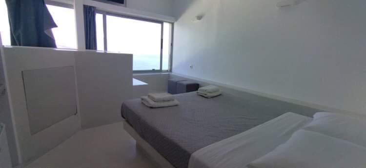 Caldera Colors Suites Fira  Ngoại thất bức ảnh