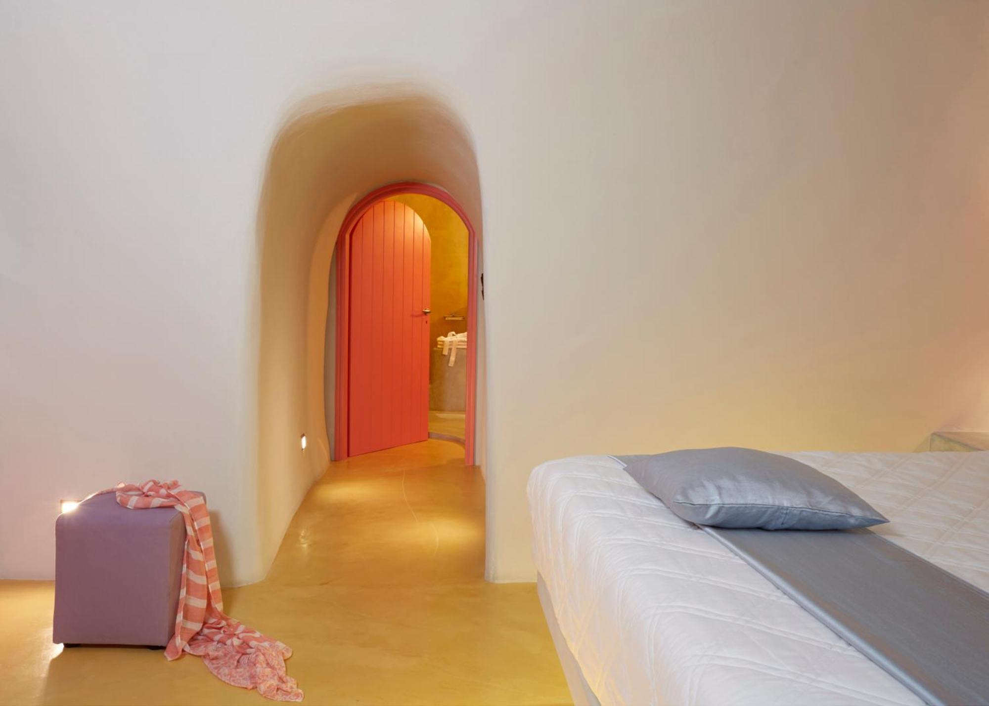 Caldera Colors Suites Fira  Ngoại thất bức ảnh