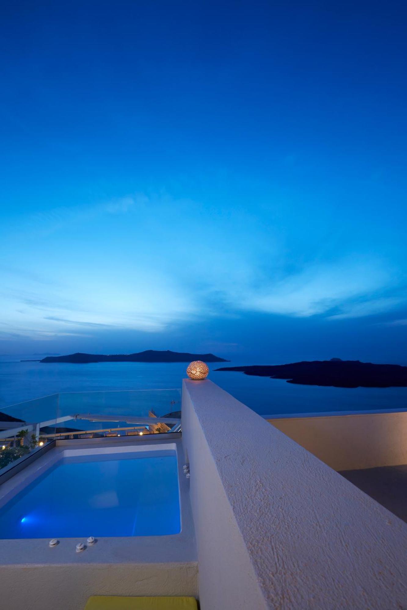 Caldera Colors Suites Fira  Ngoại thất bức ảnh