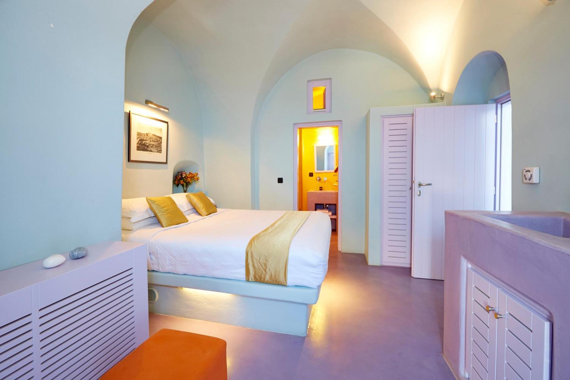 Caldera Colors Suites Fira  Ngoại thất bức ảnh