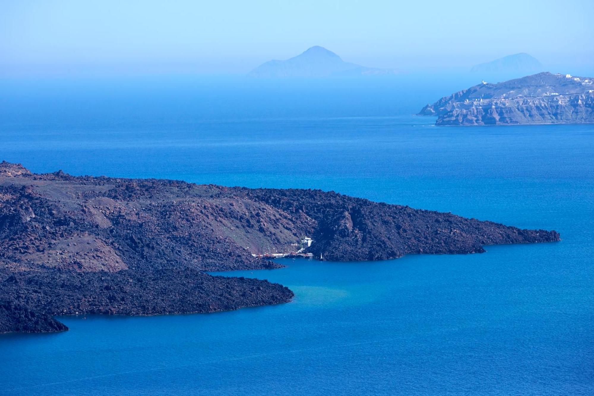 Caldera Colors Suites Fira  Ngoại thất bức ảnh
